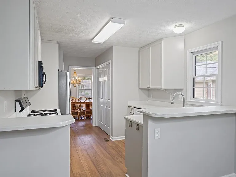 64 Evans Mill Ct — Photo 10