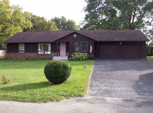 302 Airway Dr, Knox, IN 46534