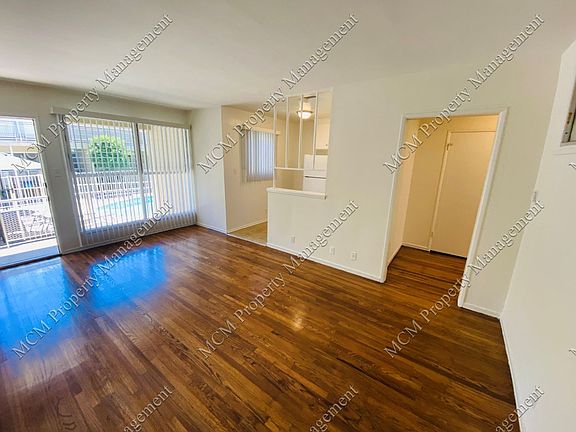 3rd image of 1605 N Martel Ave #15