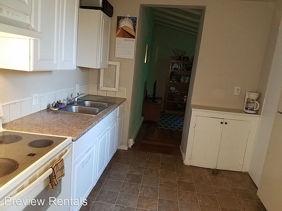 3rd image of 755 Cumberland St #D