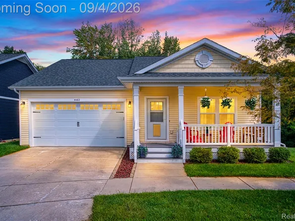 4482 Marie Therese Cir, Pinckney, MI 48169