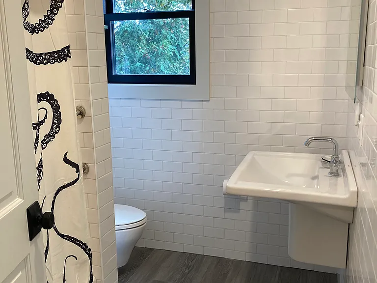 52 Main St #9 — Photo 7