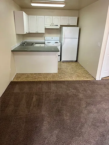 231 Oregon Way Photo 1