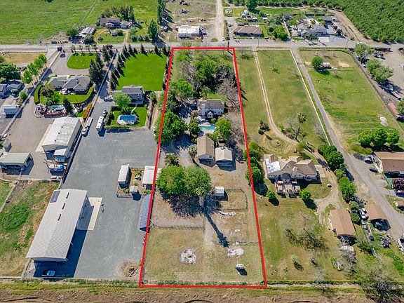 4th image of 2464 Davis Rd