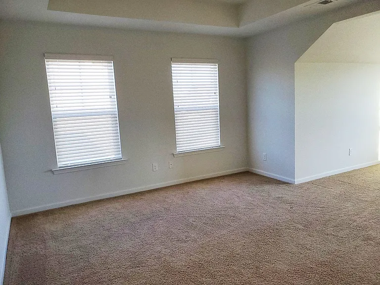 104 Bushwood Dr — Photo 11