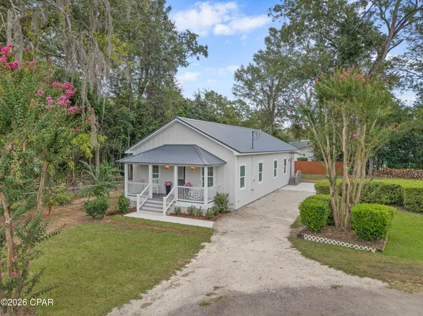 2996 Jefferson St, Marianna, FL 32446