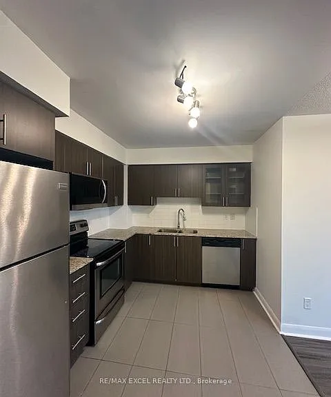 75 Norman Bethune Ave #220 — Photo 15