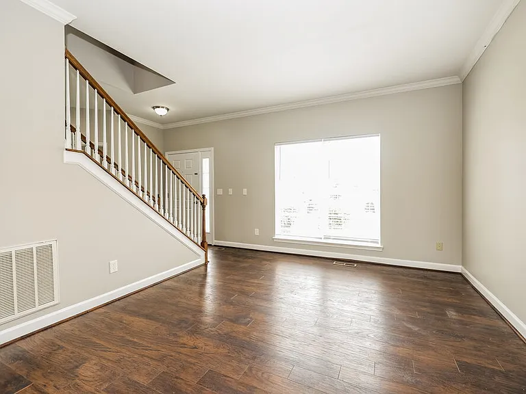 1245 Canyon Ridge Ct — Photo 4