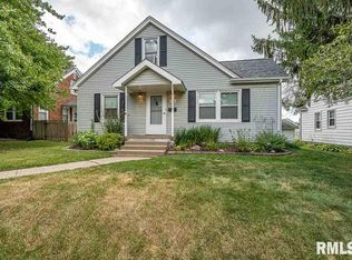 2415 N Howell St, Davenport, IA 52804