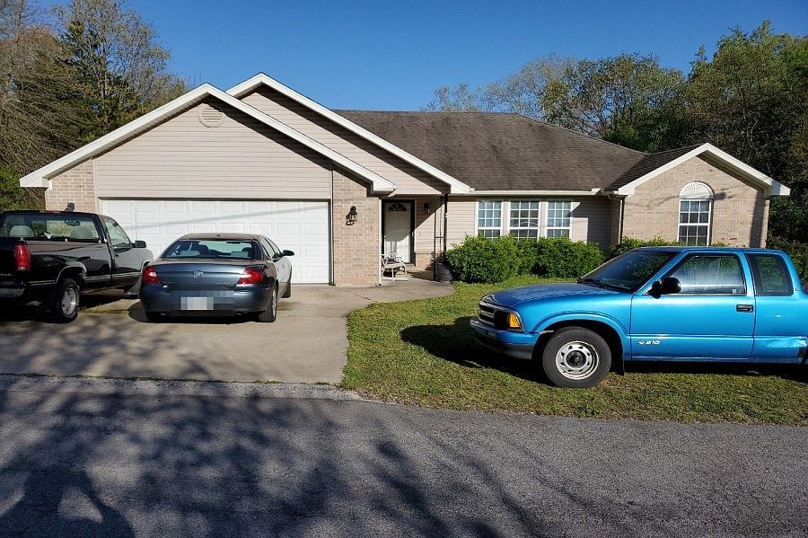 1st image of 7 Watson Ln