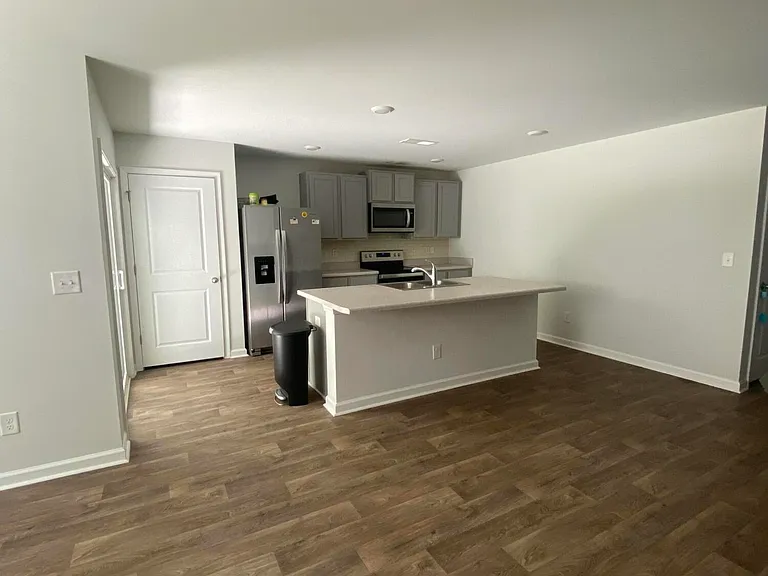 413 High Ridge Ct — Photo 24