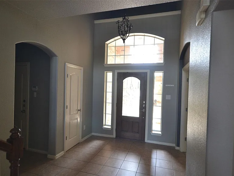 1705 Lions Den — Photo 10