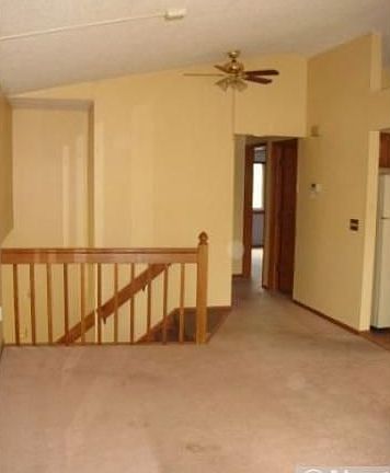 2nd image of 14613 Fieldcrest Ln