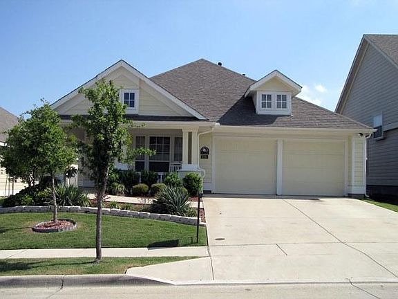 2nd image of 5044 Holliday Dr