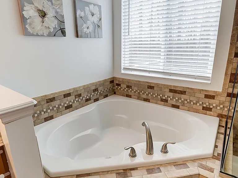 6700 Bartlett Ct — Photo 45