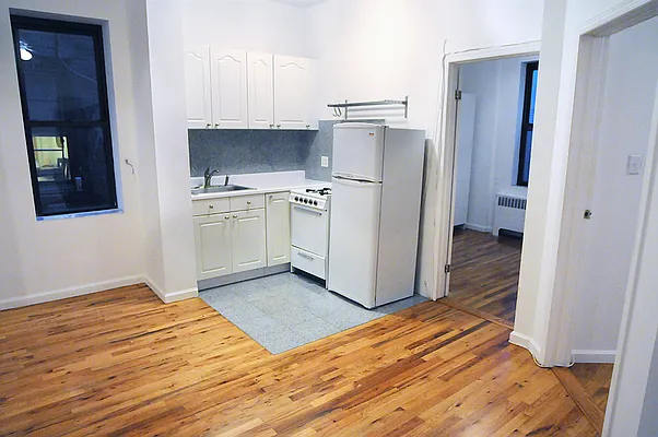 Rented by Aryeh Realty | media 22