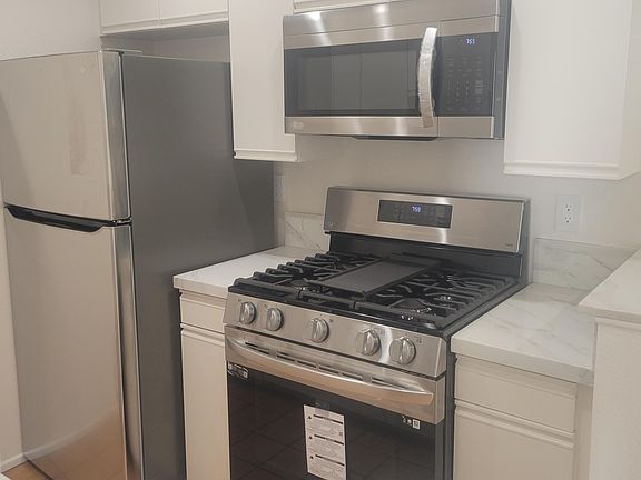 5th image of 4220 Arch Dr APT 6