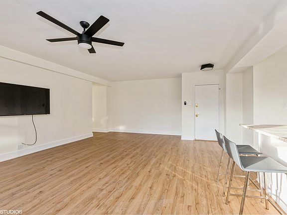 4th image of 4900 N Marine Dr APT 408