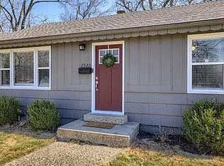7525 Conser St, Overland Park, KS 66204