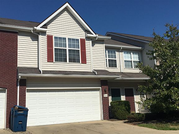 2nd image of 6216 Bishops Pond Ln