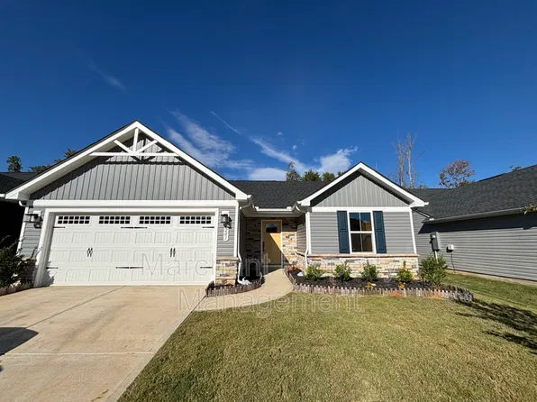 201 Baylor Dr, Gray Court, SC 29645