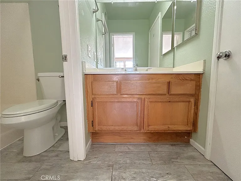 8167 Vineyard Ave — Photo 12