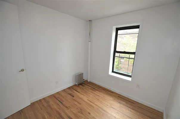 Rented by CITY SKYLINE REALTY INC | media 14