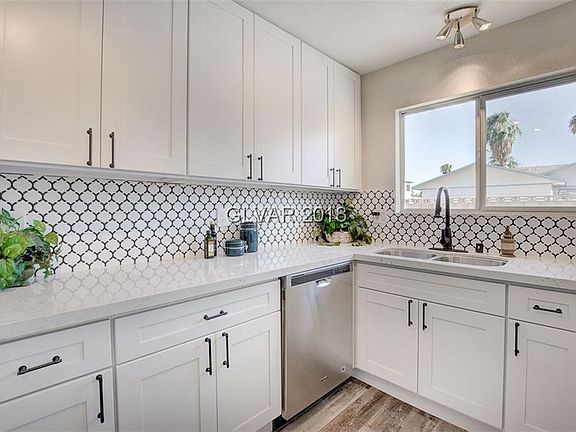 4th image of 4323 Del Santos Dr