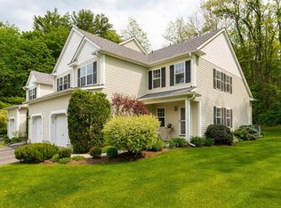 42 Osborne Gln, Poughquag, NY 12570