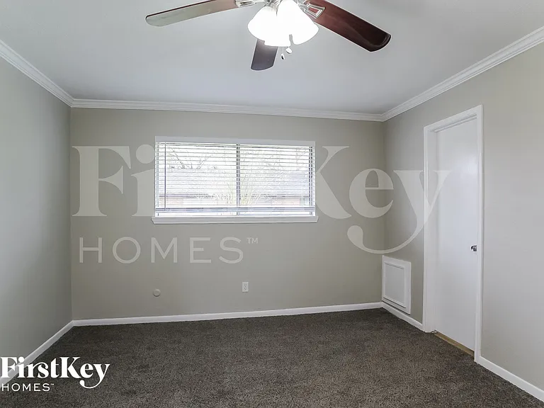 1710 Kenwick Pl — Photo 9