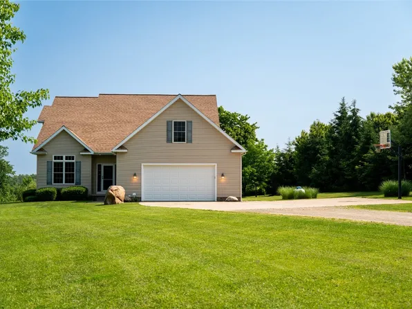 3250 Old Meadville Rd, Waterford, PA 16441