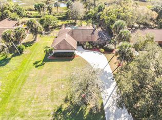 1301 White Oak Ln, Fort Pierce, FL 34982
