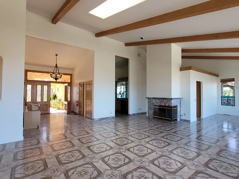 16255 Highland Valley Rd — Photo 4