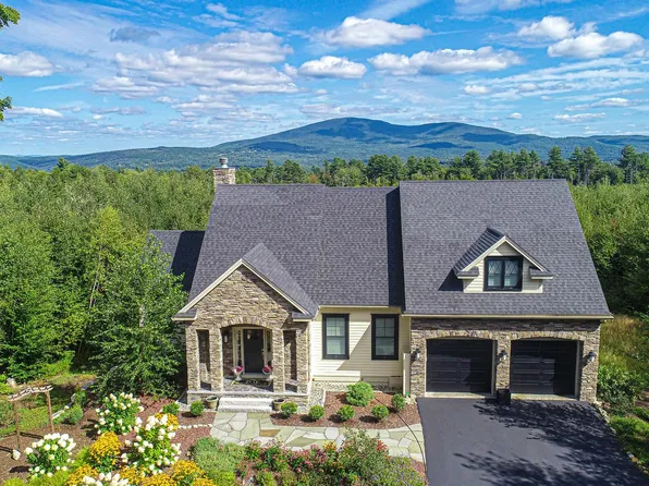 86 Hall Farm Road, New London, NH 03257