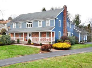 38 Marshall Phelps Rd, Windsor, CT 06095