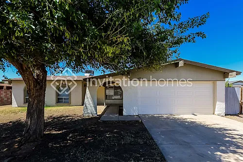 4806 W Christy Dr Photo 1