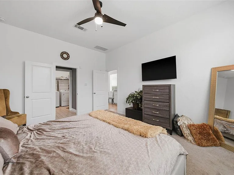 4512 Bartagrass Dr — Photo 18