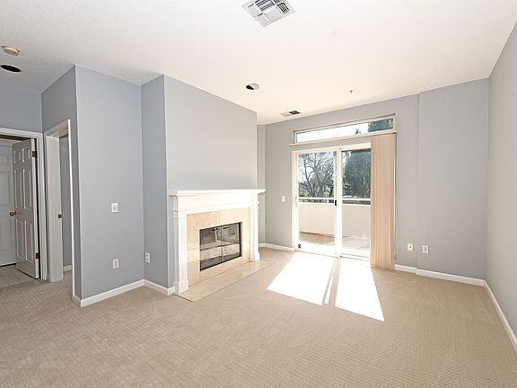 2nd image of 231 El Camino Real #303