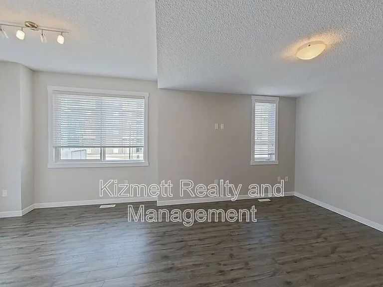 735 Allard Blvd SW #22 — Photo 7