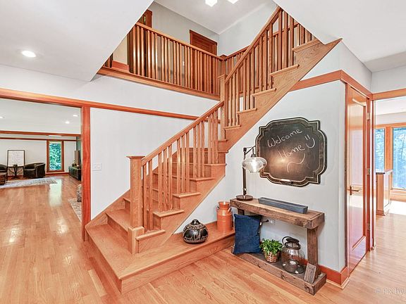 3rd image of 5N429 Glen Oak Ln