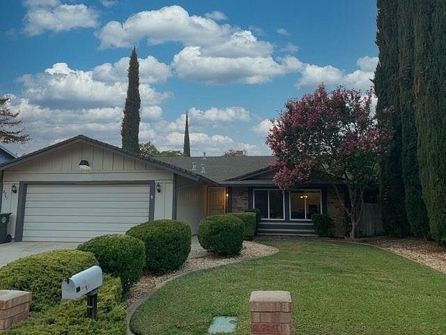 1st image of 8247 Holly Oak St