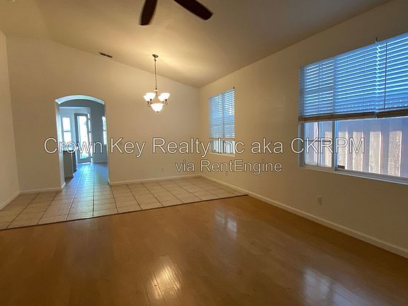 5th image of 1844 Oswego Ct