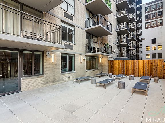 5th image of 330 E 39th St APT 36B