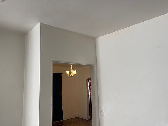 3rd image of 4145 54th St