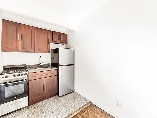 Rented by Bold New York | media 5