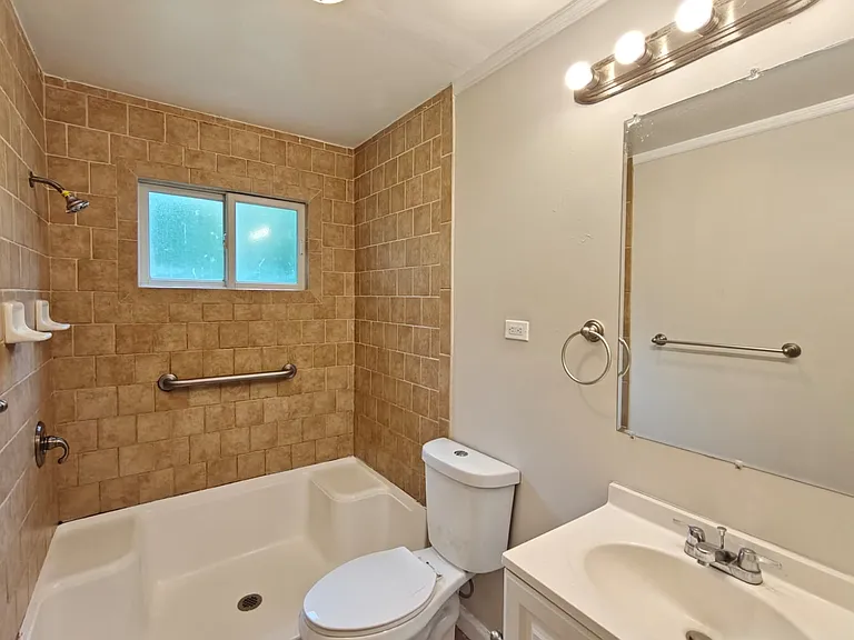 252 Terry Ln — Photo 14