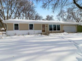 4300 Boone Ave N, New Hope, MN 55428