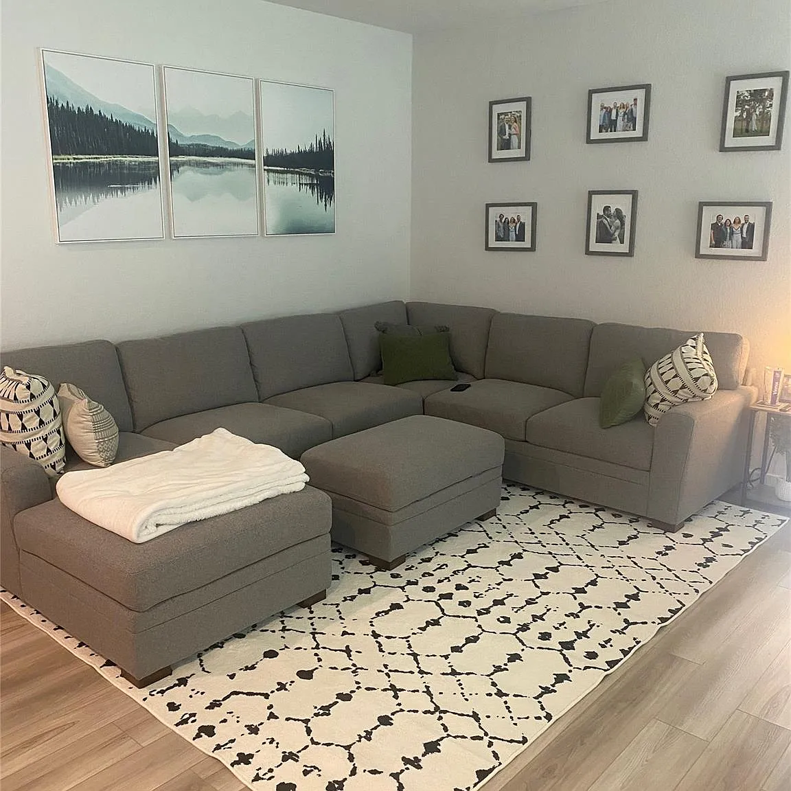 3 bed, 2.0 bath, 1345 sqft, $2,200 — Photo 2