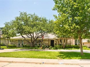 515 Cox Dr, Irving, TX 75062