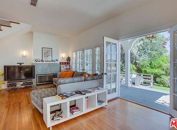 5th image of 2642 Highland Ave